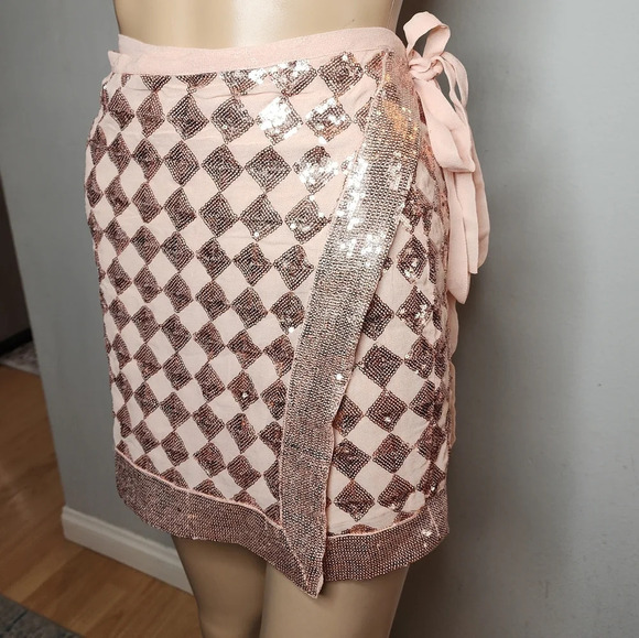 NWT Chaser Sequin Pink Gramercy Wrap Skirt Blouse Set Harlequin Check Small - Picture 3 of 16